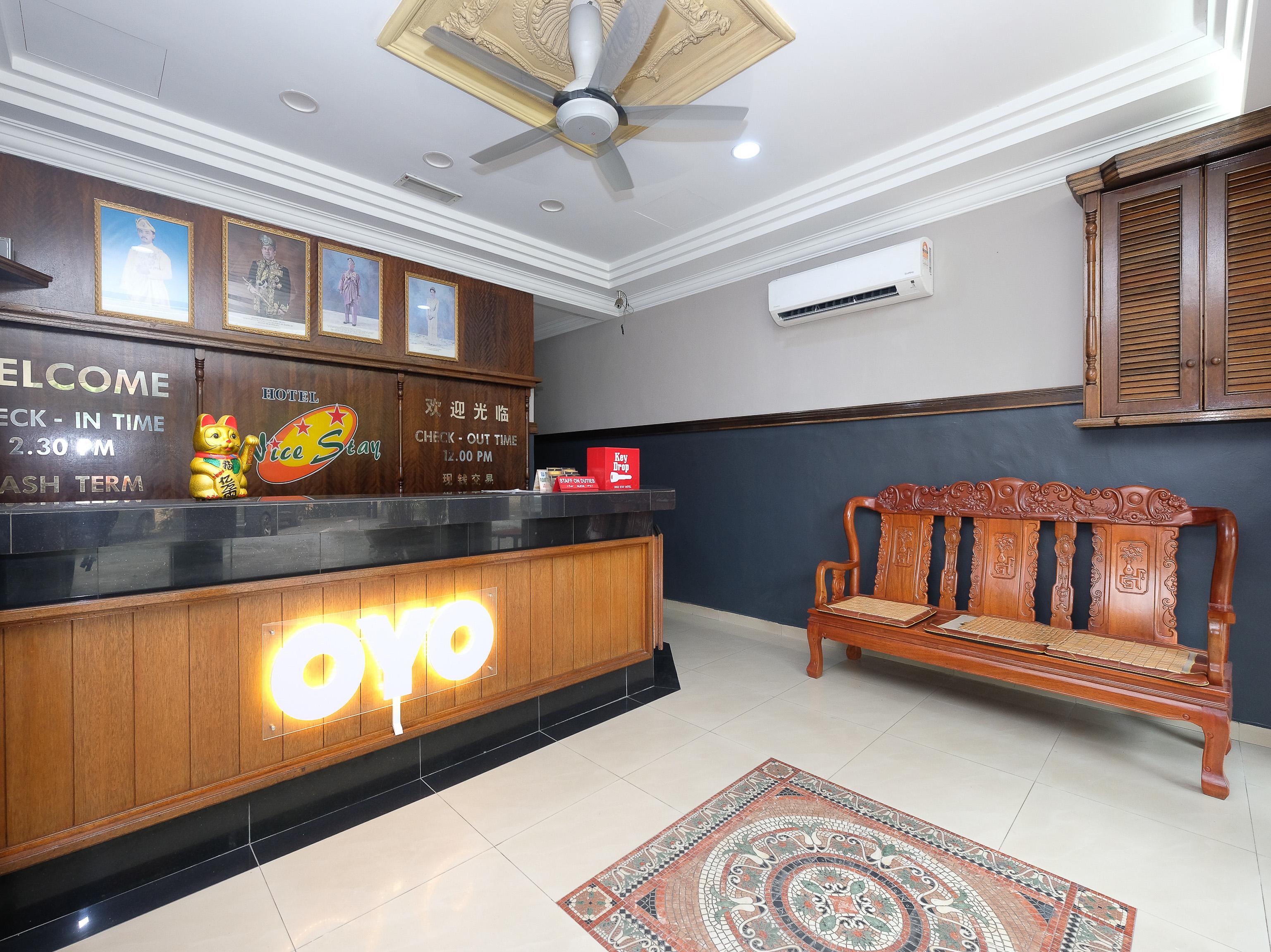 Oyo 1190 Nice Stay Hotel Raub Exterior foto