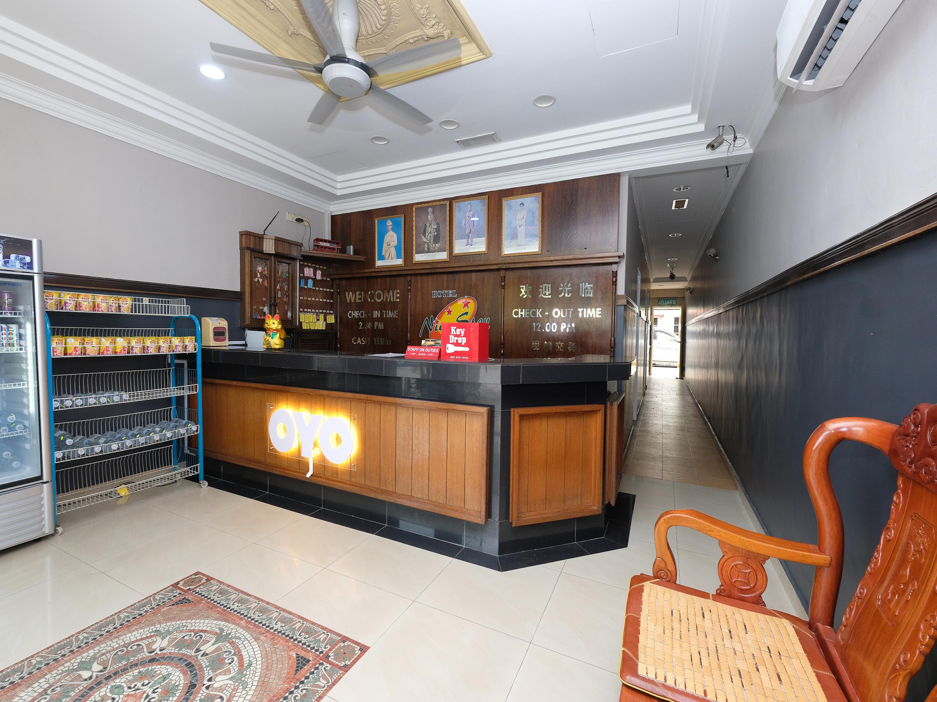 Oyo 1190 Nice Stay Hotel Raub Exterior foto